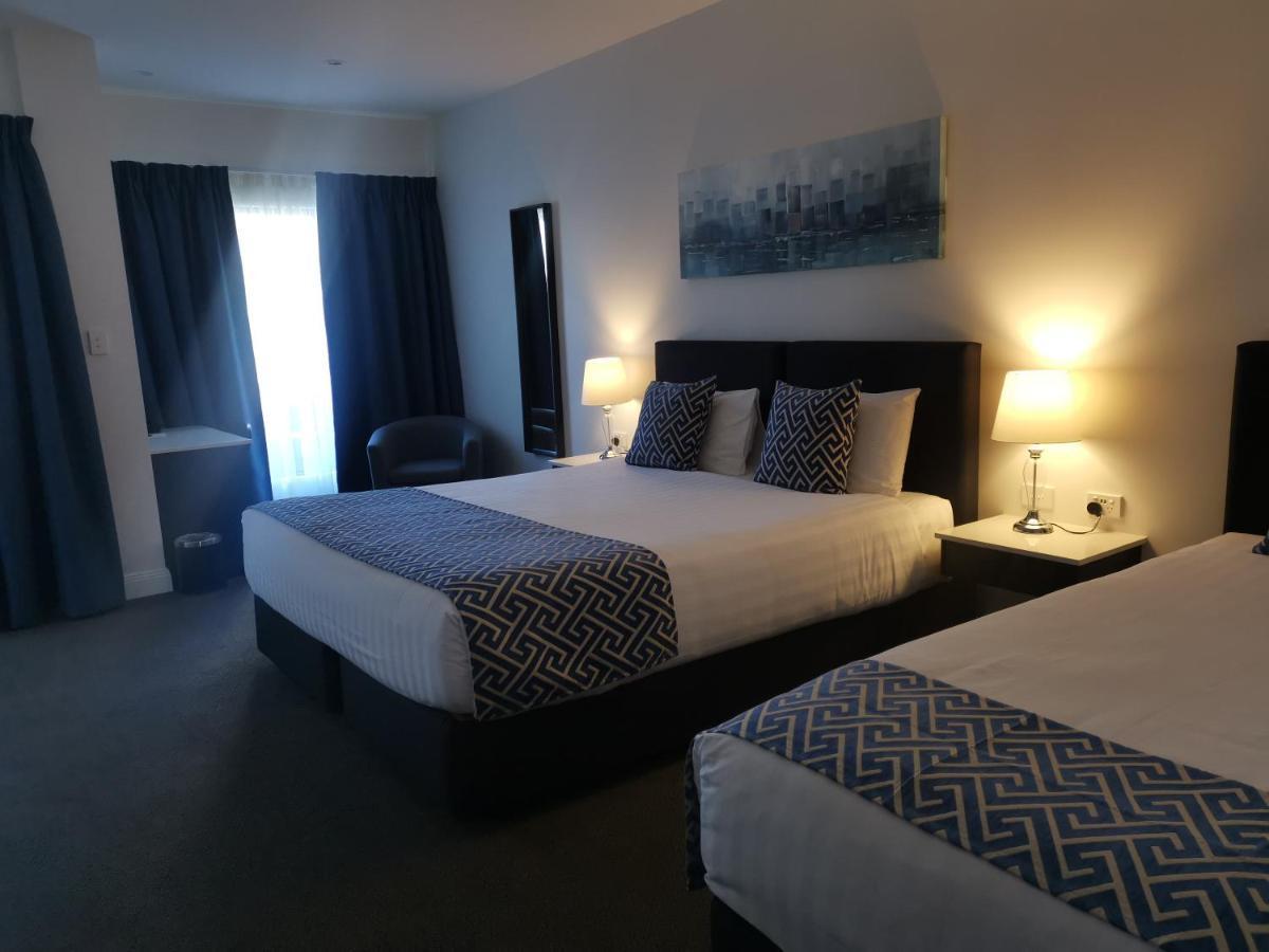 The Abbey Motel Goulburn Bagian luar foto