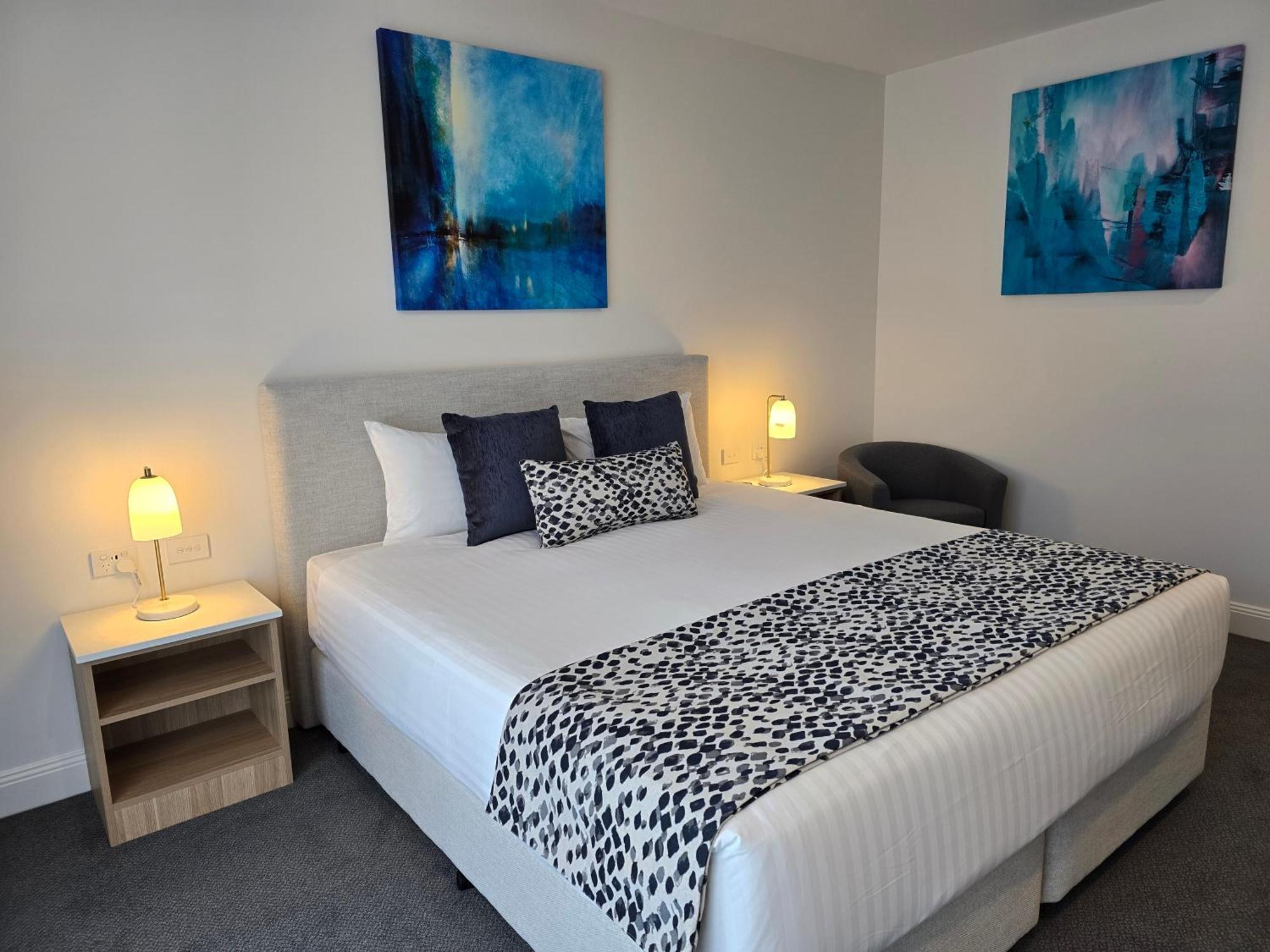 The Abbey Motel Goulburn Bagian luar foto